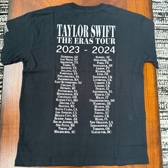 Taylor Swift | THE ERAS TOUR 2023-2024 BLACK T-SHIRT - Picture 6 of 15